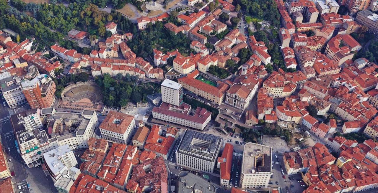 Lodge & Art - San Francesco - Trieste Center ***** Экстерьер фото